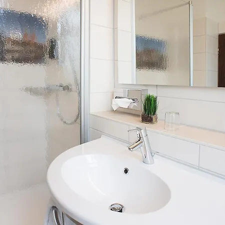 Liho - Einfach Hotel Lubeck