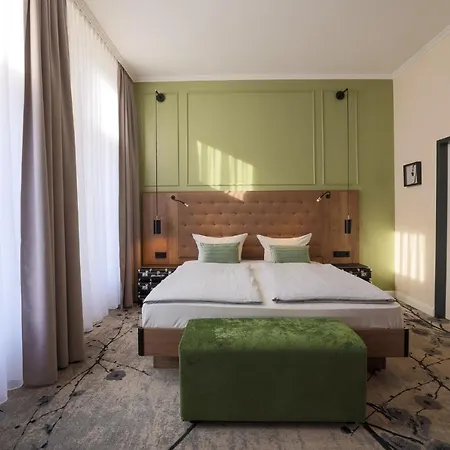 Liho - Einfach Hotel 4*