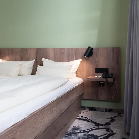 Hotel Liho - Einfach 4*